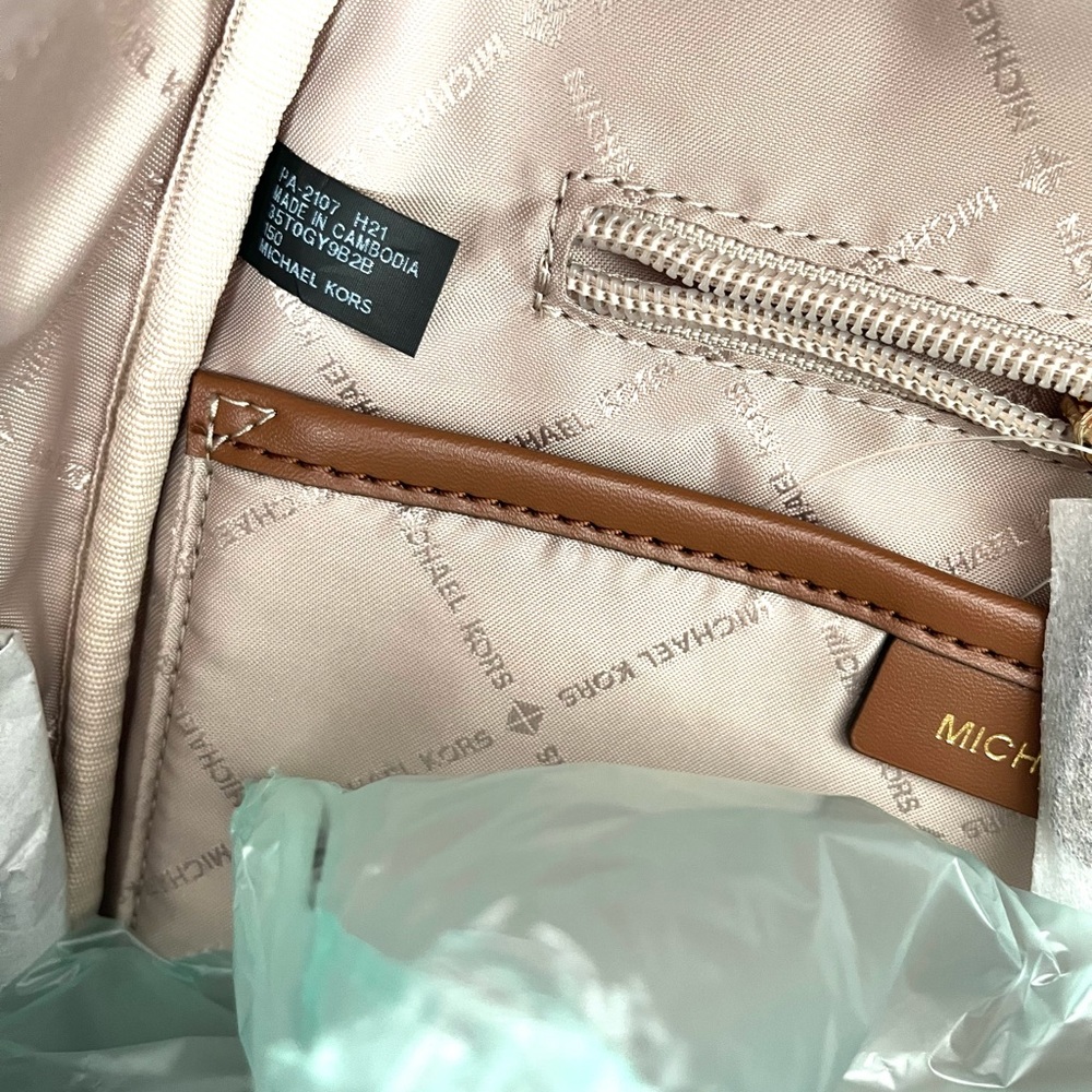 Michael kors Kenly MD Backpack - Picture 7 of 8